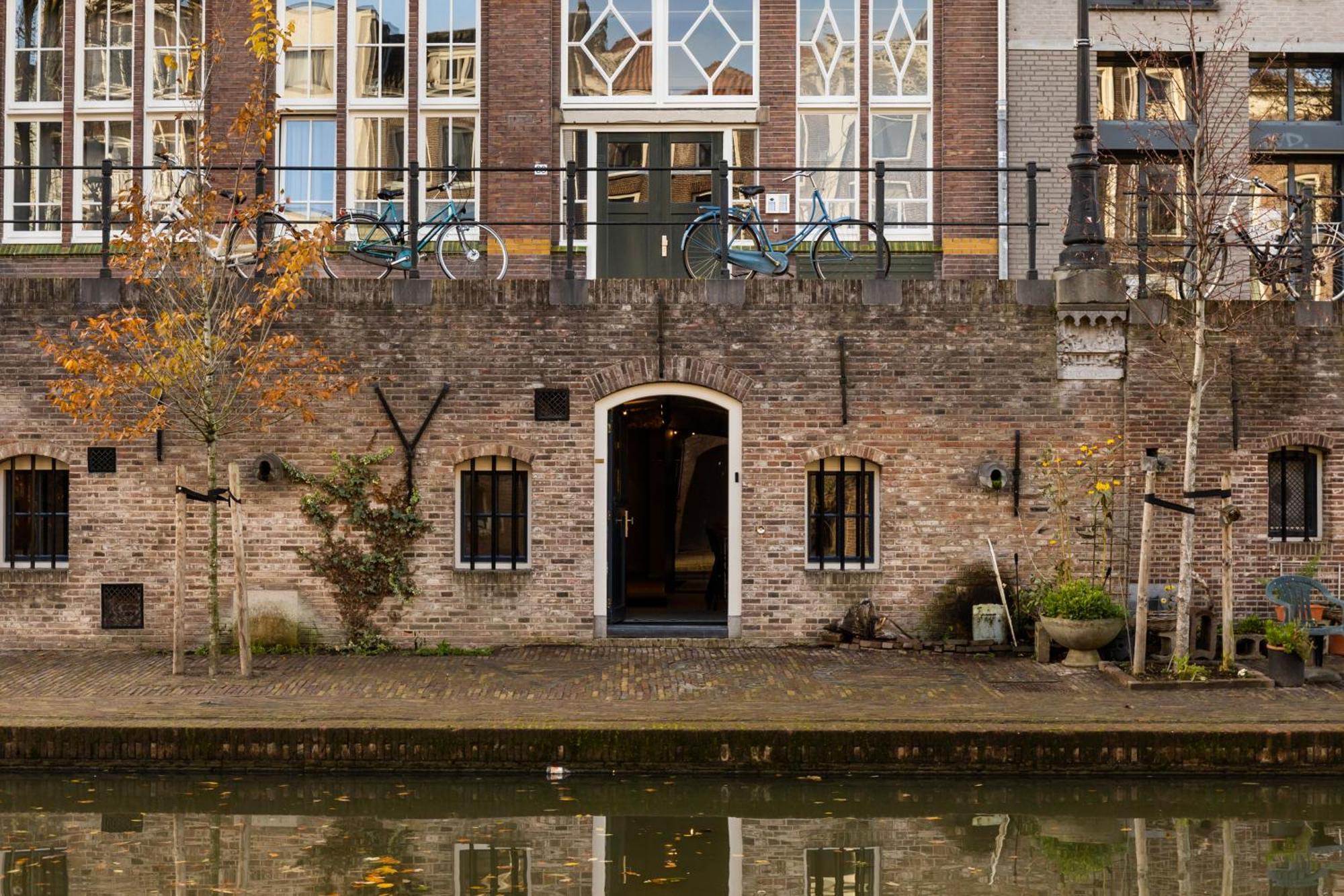 4p Unique Canal A Location In Holiday home