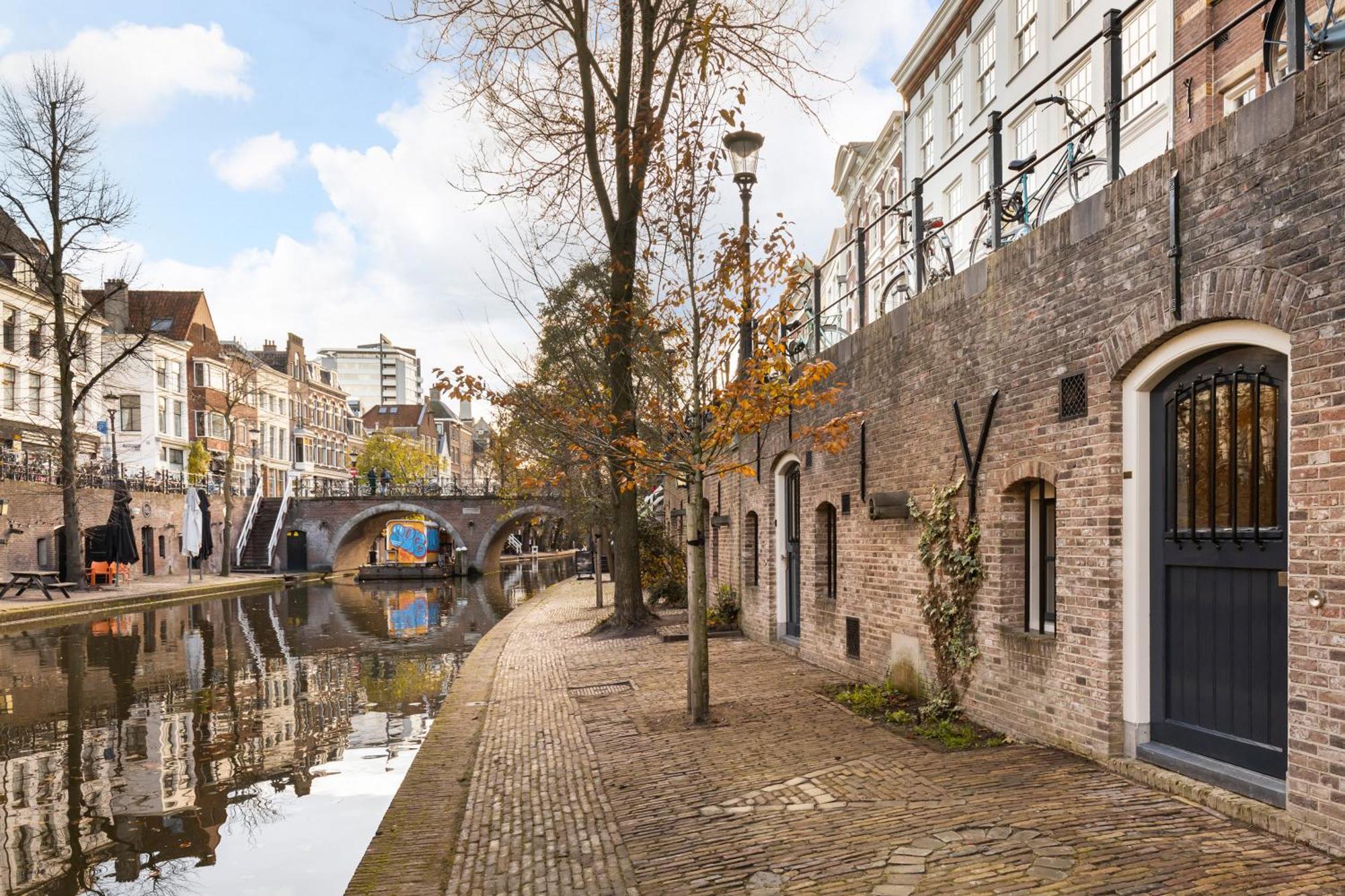 Vakantiehuis 4p Unique Canal A Location In