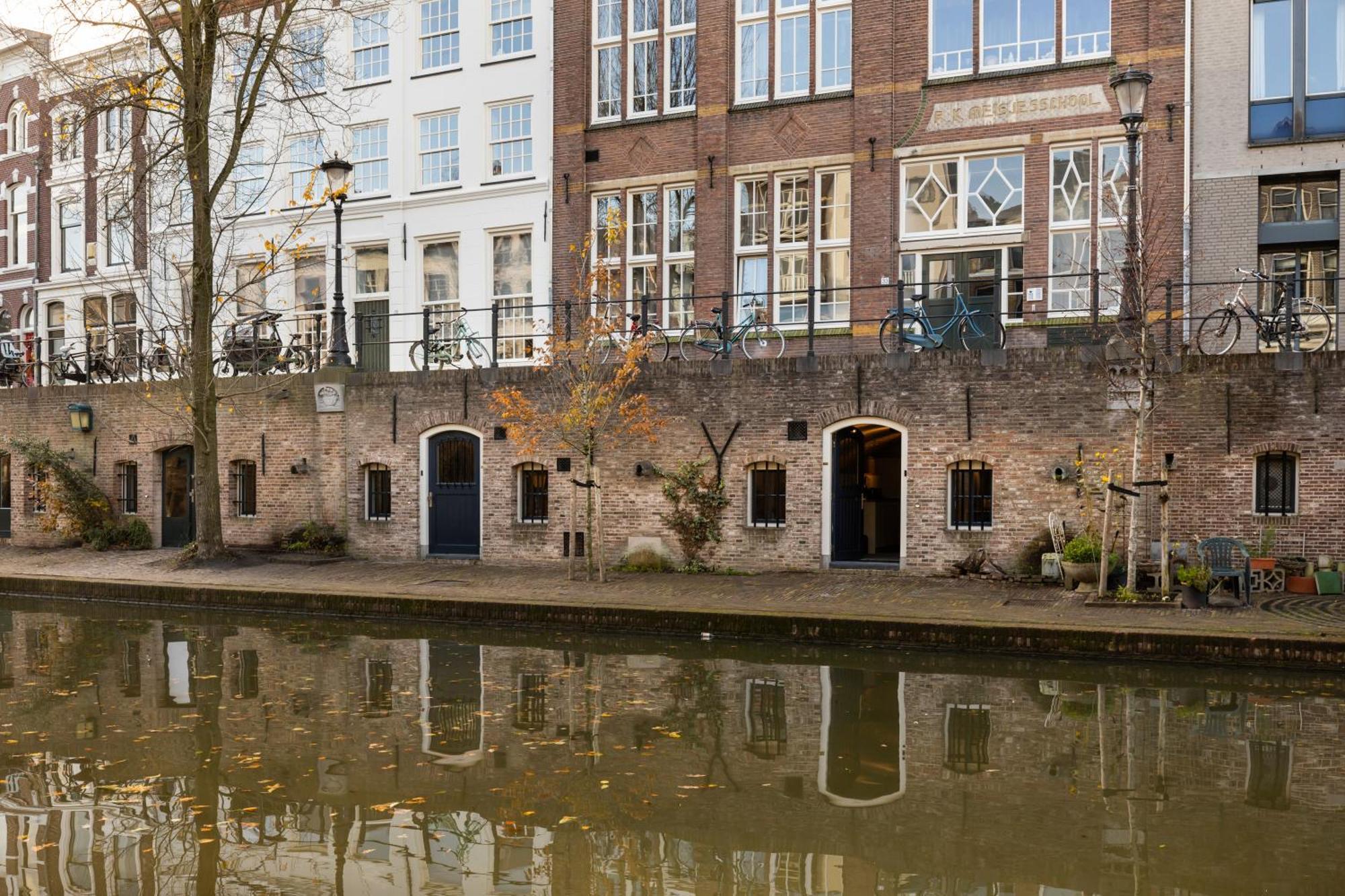 Holiday home 4p Unique Canal A Location In Utrecht